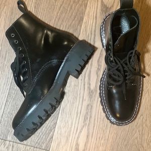 LAST Boots